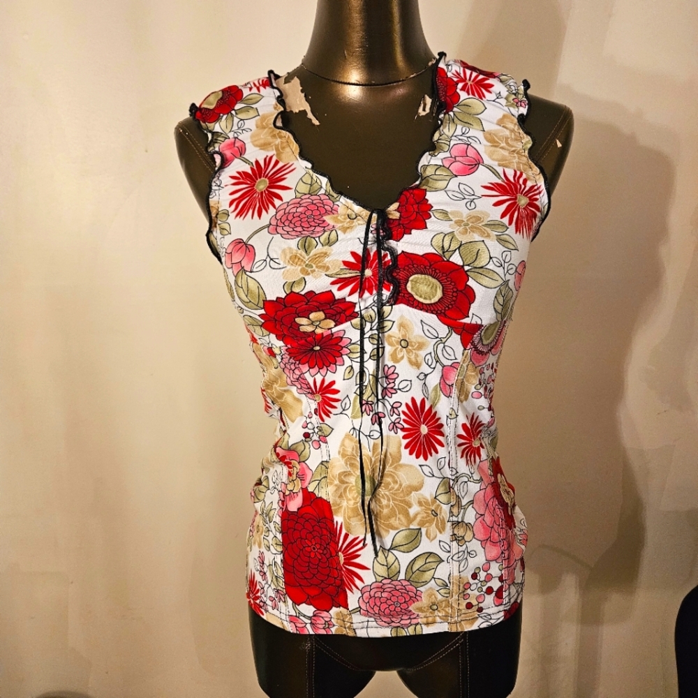 Floral pink top